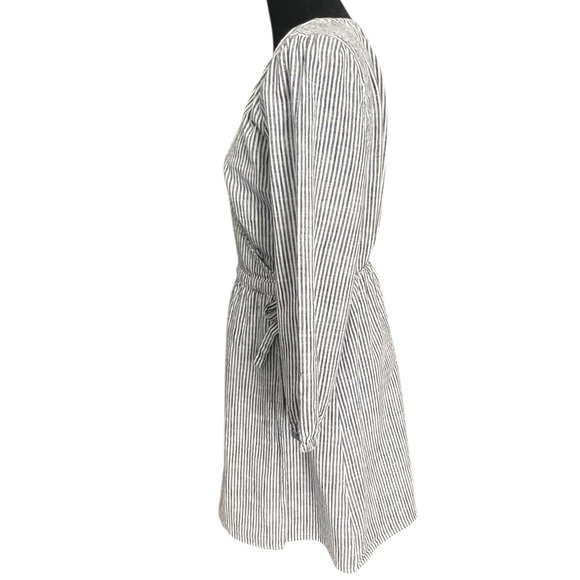 Old Navy Black and White Striped Cotton Dress - Picture 6 of 11